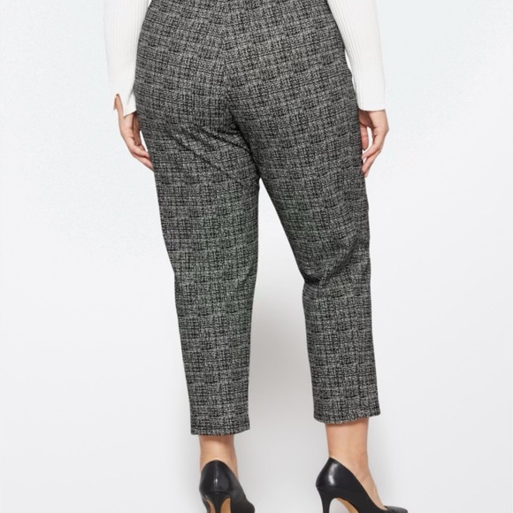 Chic Patterned Pants - Picture 3 of 4